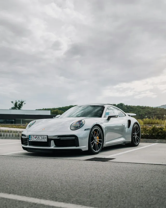 Porsche 911 Carrera 2018
