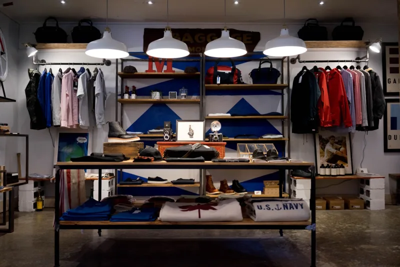 Boutique shop space — fittings included